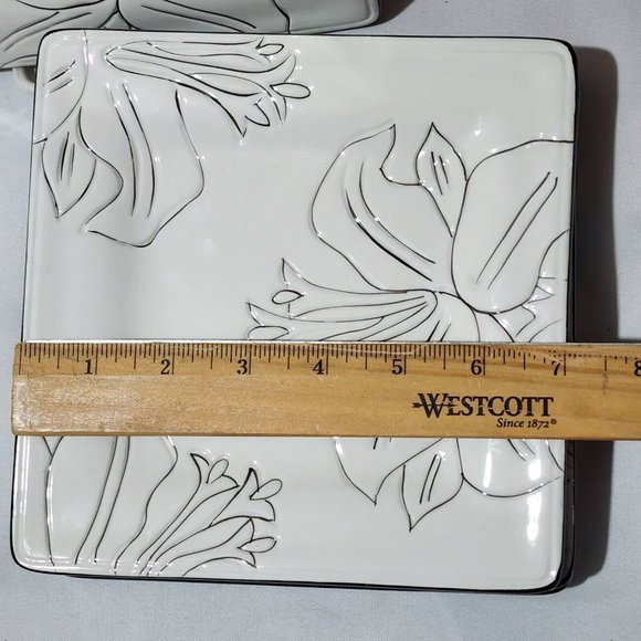 Laurie Gates Antilles White Square Salad  Plates 7" set of 4 flowered dessert - Picture 10 of 11